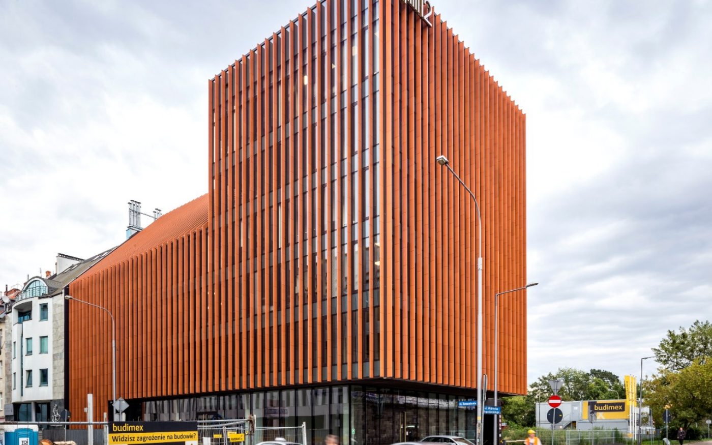  Brick Award 2019 - Budynek biurowy-usługowy Komandorska we Wrocławiu - Wyróżnienie