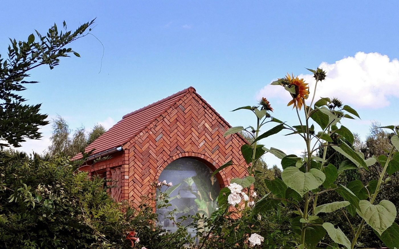 Brick Award 2023 Wyróżnienie Building Outside the Box Mikrodom, SENSE GROUP