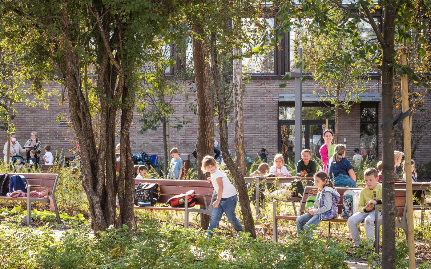 Brick Award 2023 Grand Prix Sharing Public Spaces Szkoła Podstawowa nr 400 w Warszawie, Bujnowski Architekci