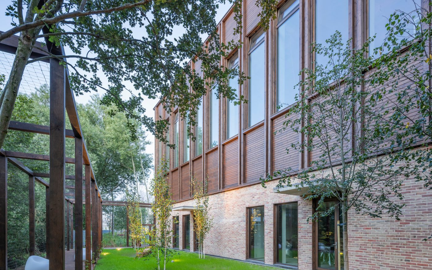 Brick Award 2023 Grand Prix Sharing Public Spaces Szkoła Podstawowa nr 400 w Warszawie, Bujnowski Architekci