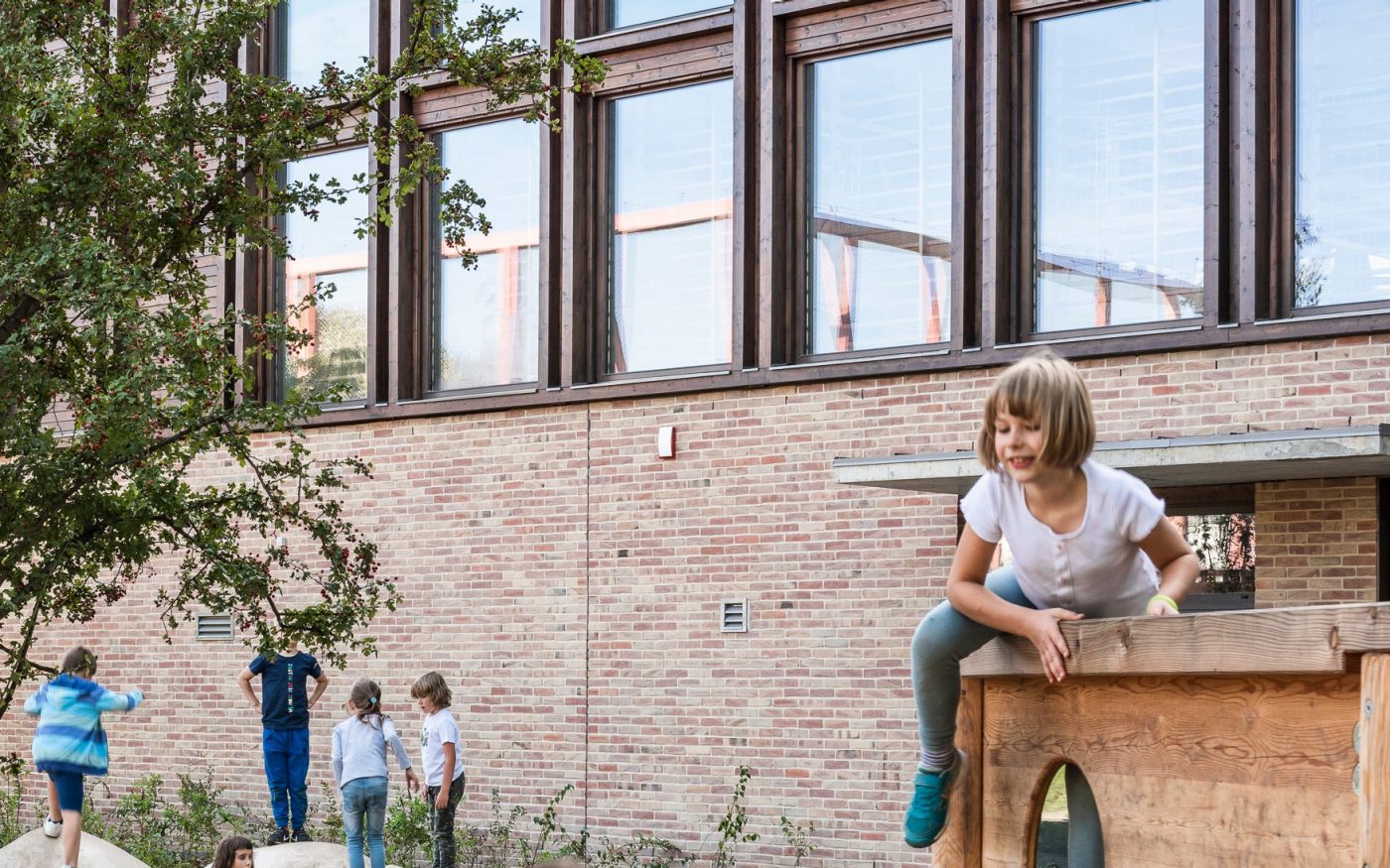 Brick Award 2023 Grand Prix Sharing Public Spaces Szkoła Podstawowa nr 400 w Warszawie, Bujnowski Architekci