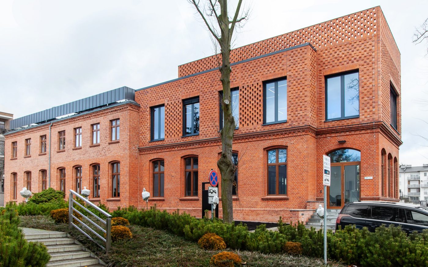 Brick Award 2023 Wyróżnienie Working Together  Nadbudowa Przychodni Grudziądz Architekt Maciej Olczak