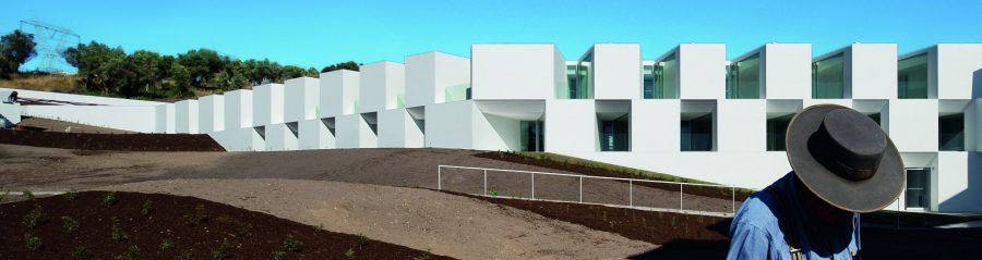 Home for the Elderly with clay blocks; Brick Award 2012 Winner "Residential Building"; Francisco and Manuel Aires Mateus; Photo: FG + SG/Fernando and Sergio Guerra