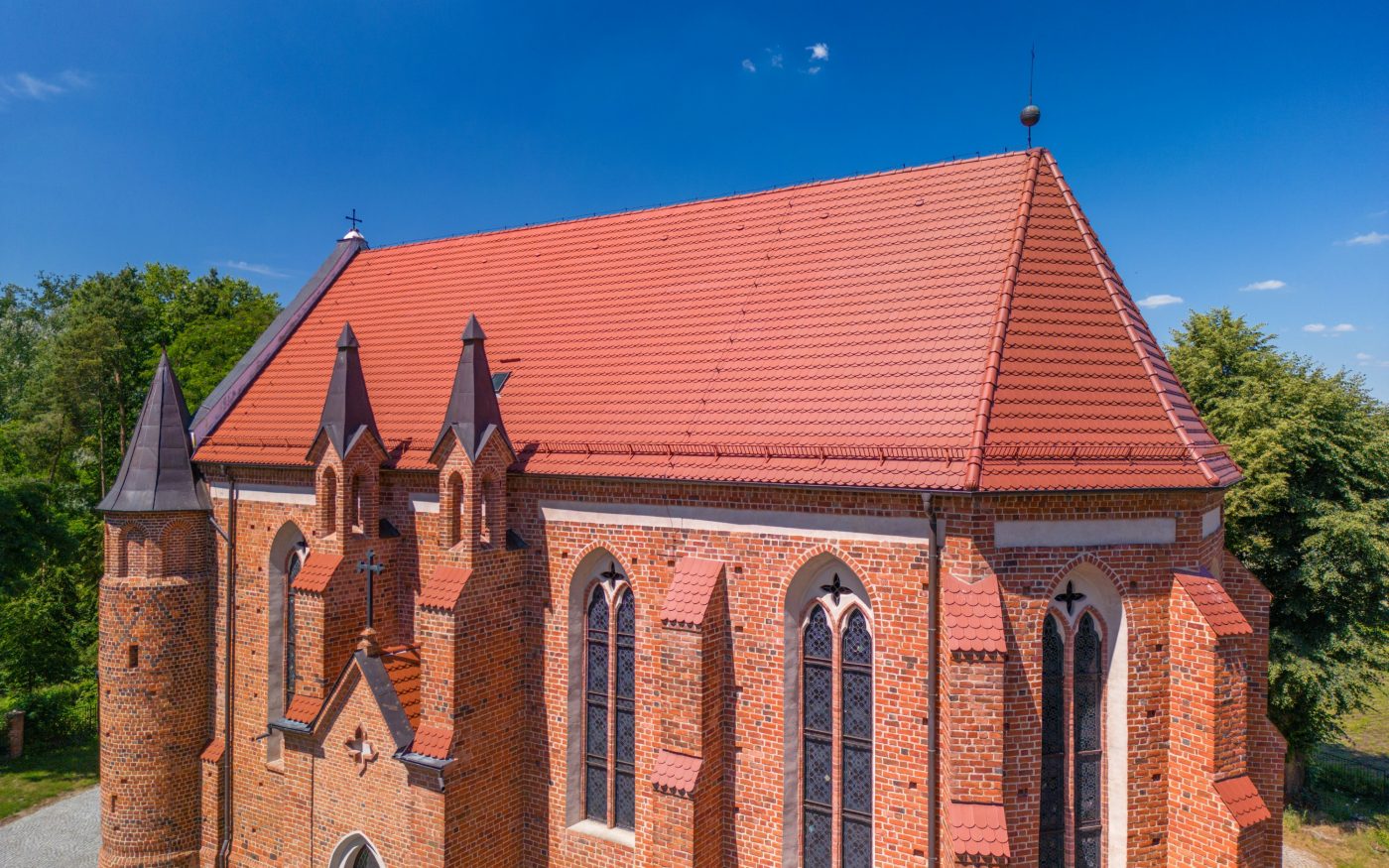 parish church Assumption of the Blessed Virgin Mary in Debno with beaver roof tile