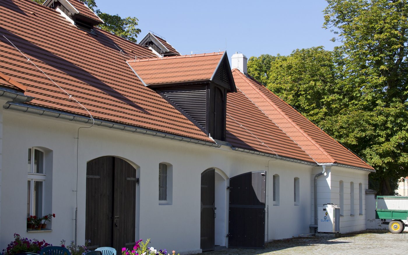 Pałac w Rogalinie z dachówką Koramic karpiówką żłobkowaną