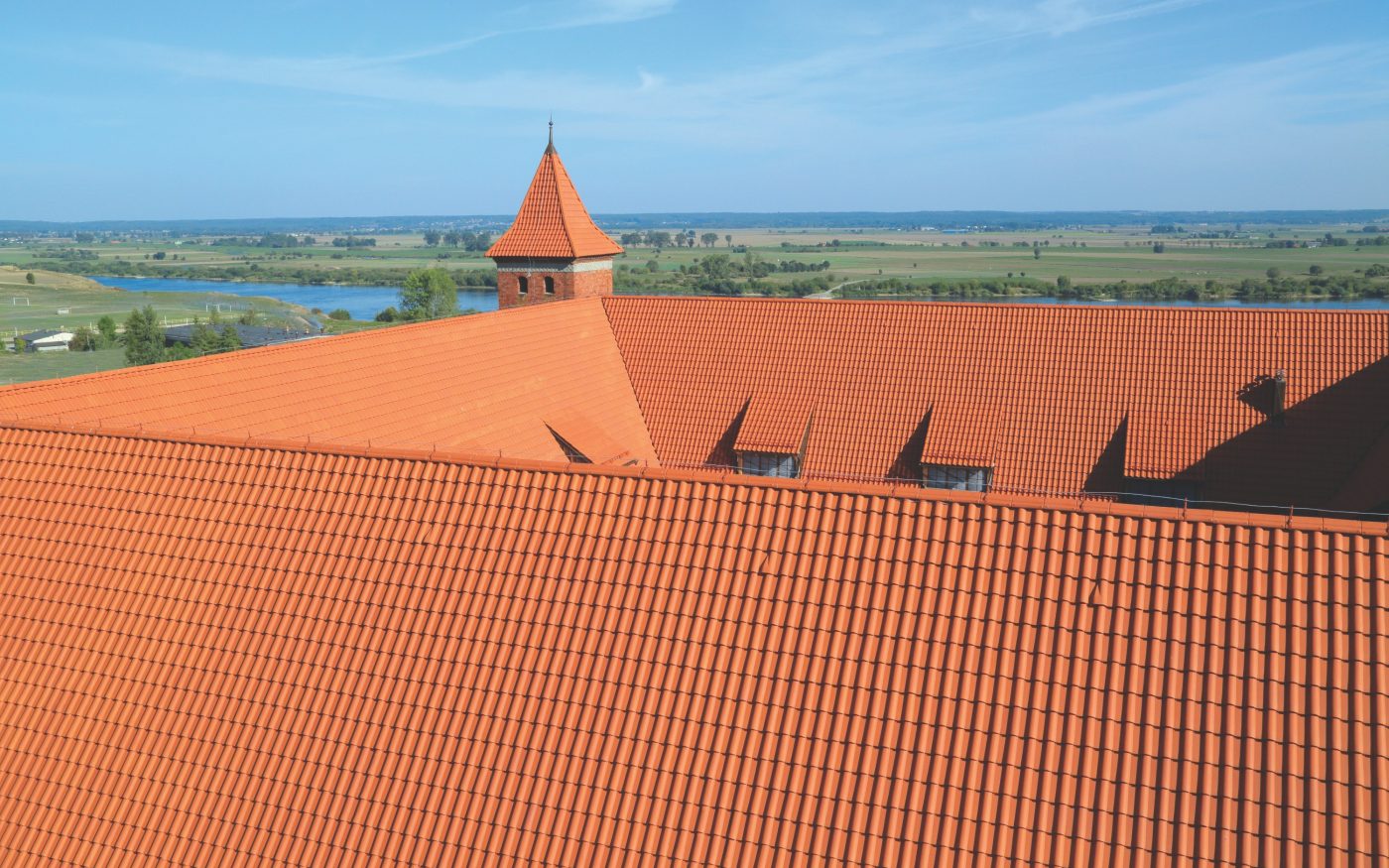 Zamek Krzyżacki w Gniewie po renowacji dachu dachówką Karthago