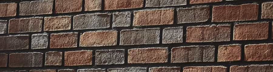 Budynek niemieszkalny w Krakowie z cegły Maastricht