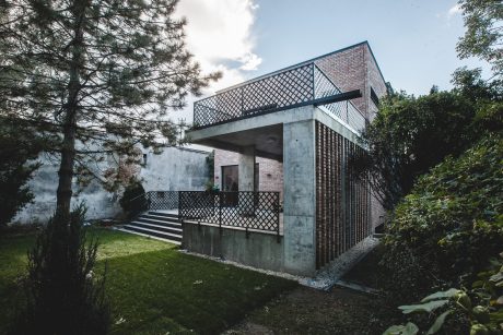 Dom z recyklingu, arch. MAZM, wyróżnienie Brick Award 2019 (kat. Feeling at home)