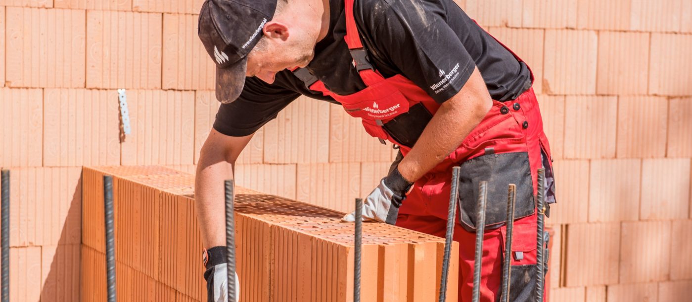 e4 construction Cisie near Warsaw