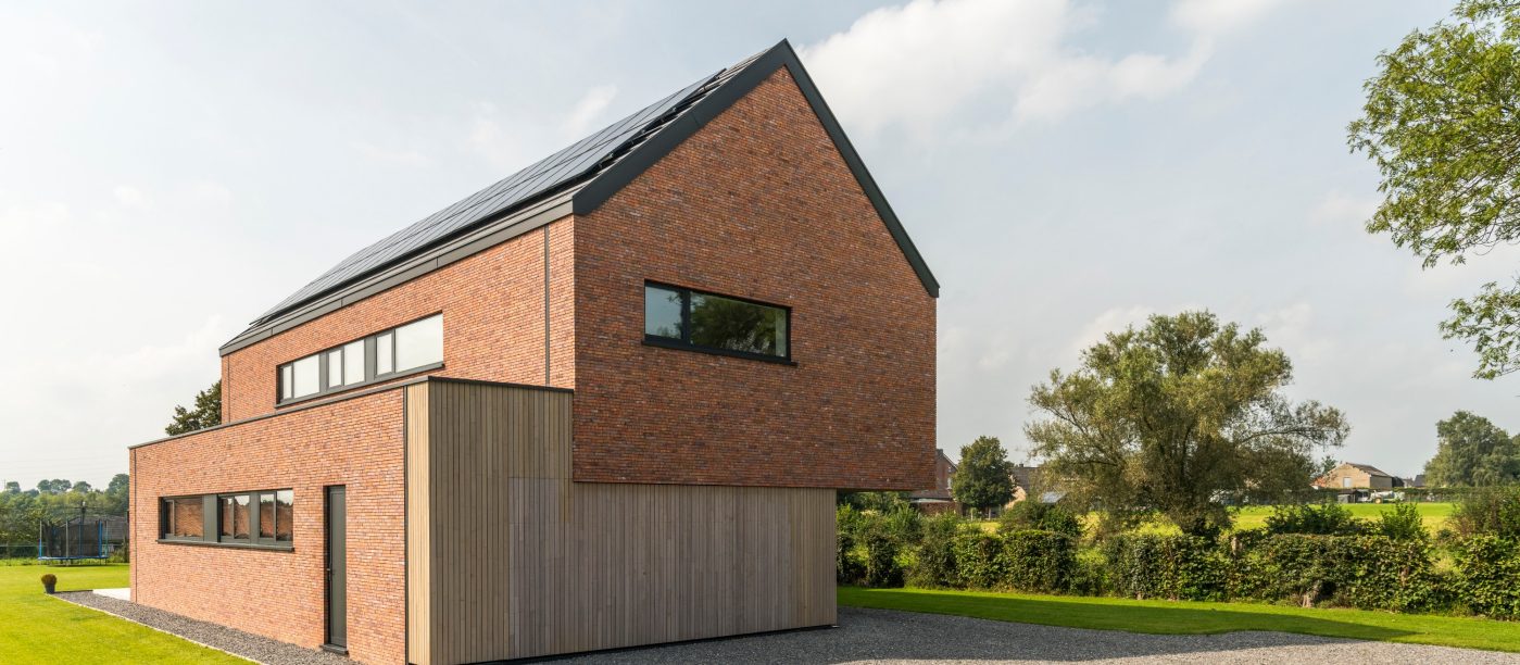 Dachówka Koramic Actua 10 LT, cegła Terca Aula Rood. Arch. AC Laschet architecture, Lontzen