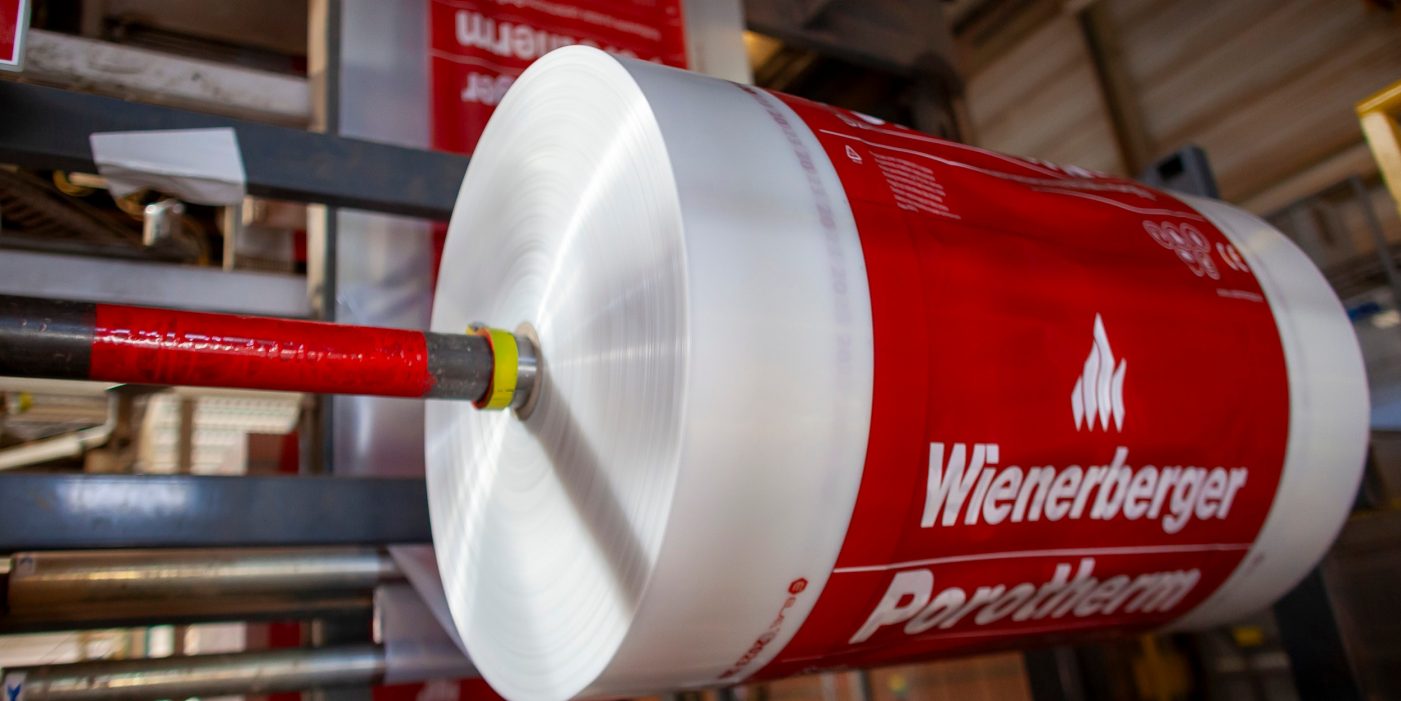 Wienerberger odchodzi od foliarek termokurczliwych