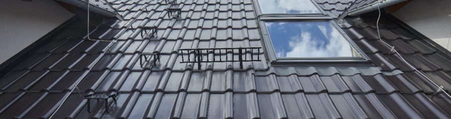 Hotel w Głuchołazach z dachówką Alegra 9 antracytowa anboba