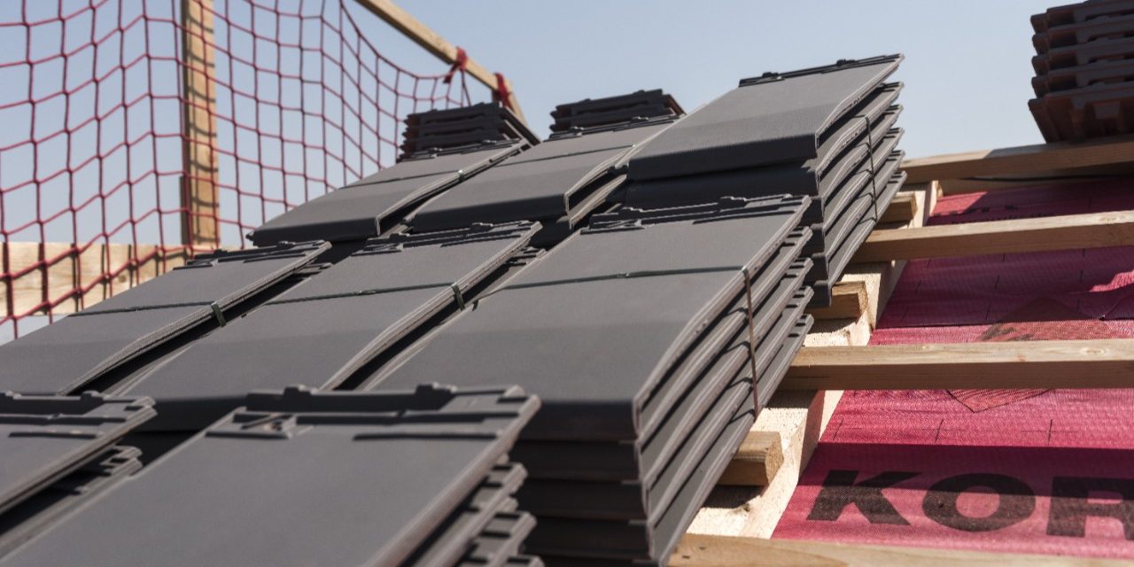 Roof installation of Actua clay roof tiles