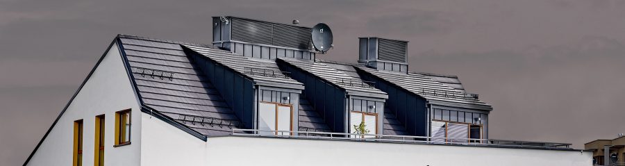 Osiedle Nowa Nowa Huta z dachówką Orea 9 antracytowa angoba