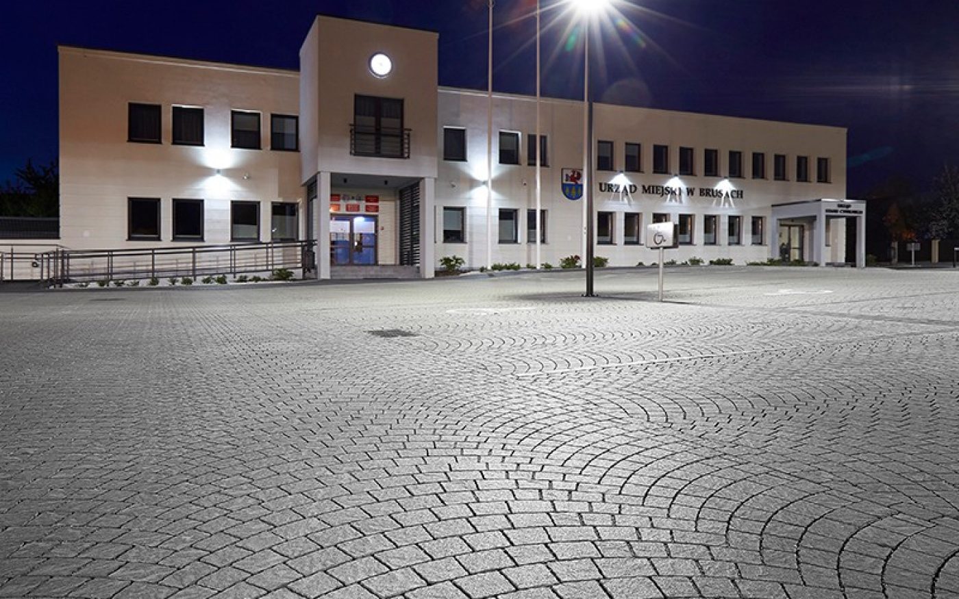 Urząd Miasta, Brusy, Arte kostka staromiejska kolor tytanowy