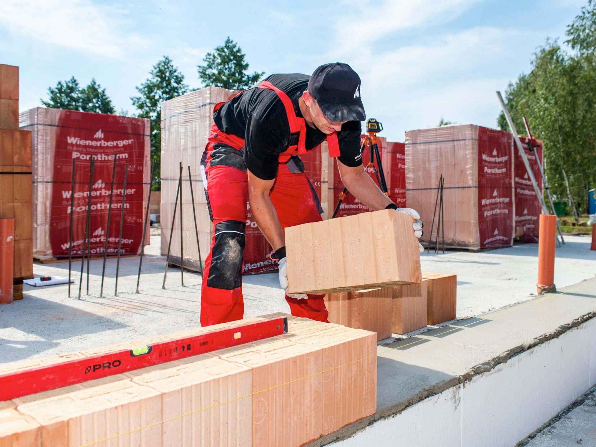 e4 construction Cisie near Warsaw