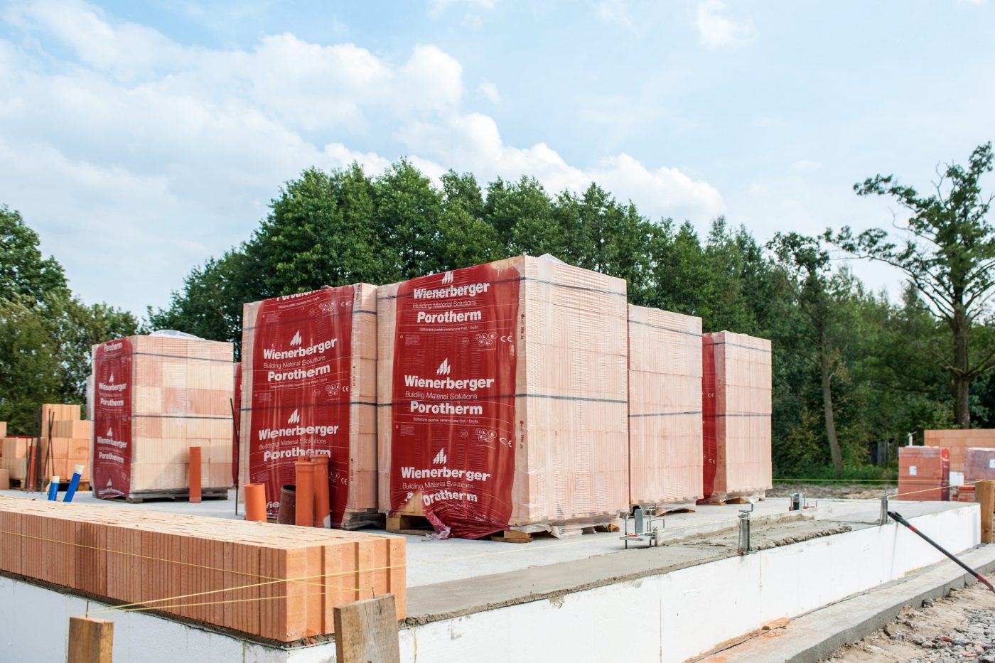 e4 construction Cisie near Warsaw