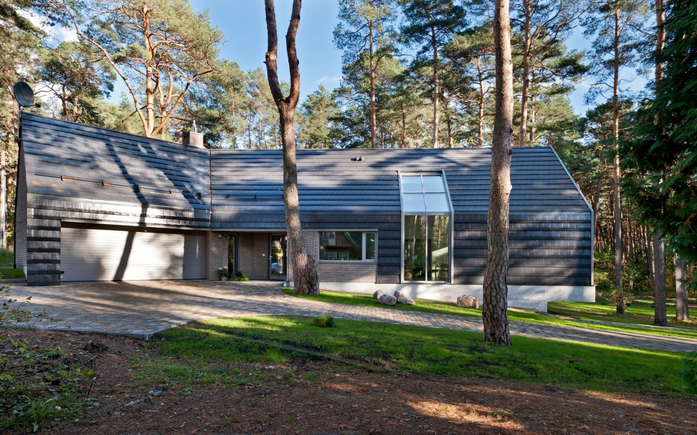 Podwójny czarny dom na Litwie