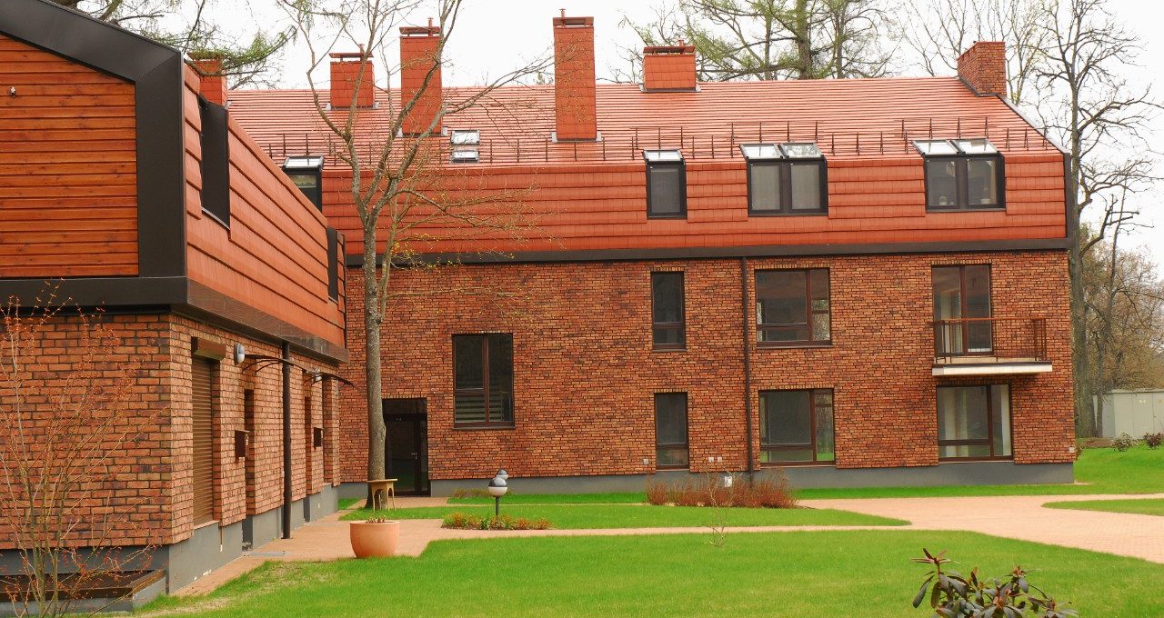 Zdobywca nagród wśród zieleni