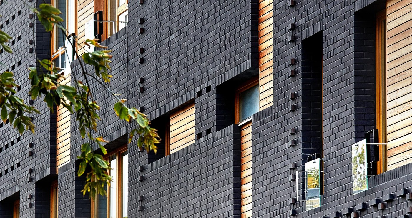 Dom Kultury KADR w Warszawie z elewacją z cegły Matrix