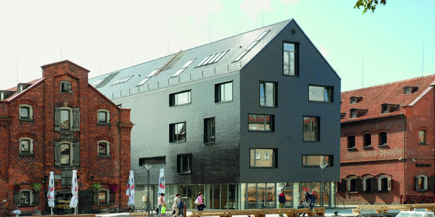 Danes Gates, office building with clay roof tiles; Brick Award Nominee 2012; Kancas Studio; Photo: Inga Padgurskyte