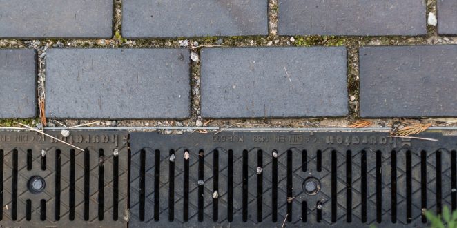Nawierzchnia na rynku w Resko, penter dresden