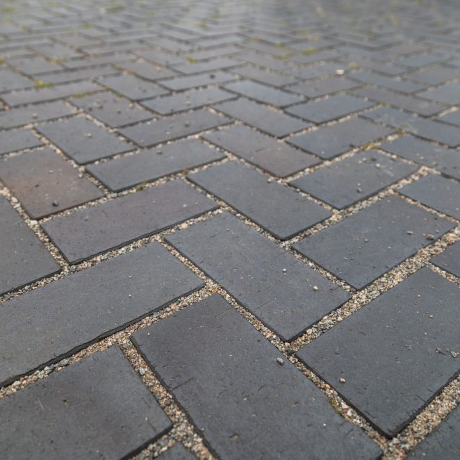 Nawierzchnia na rynku w Resko, penter dresden