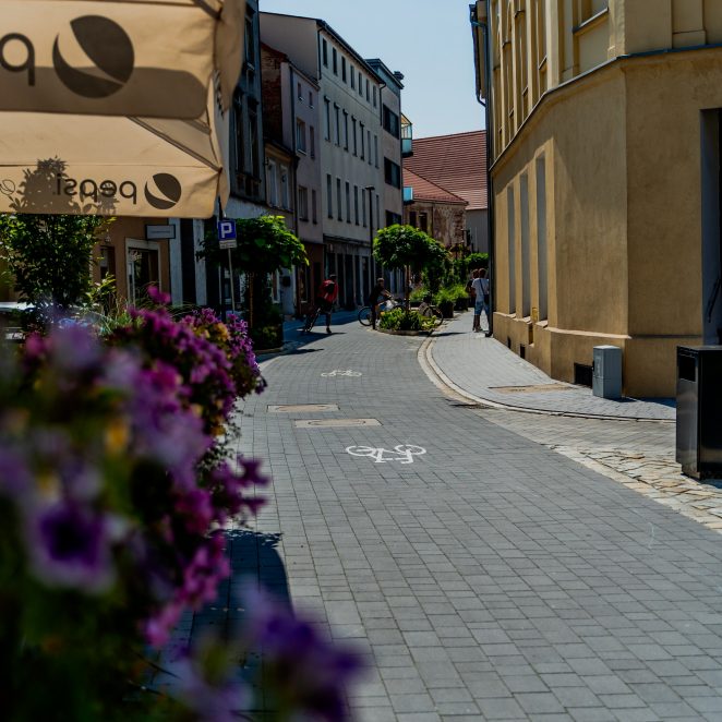 Deptak Śrem - Semmelrock Pavimo silva, platino, sombra