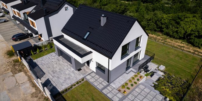 Stylowe rozwiązanie - płyty brukowe , mayore silva i senso grande silva zastosowane w prywatnym domu