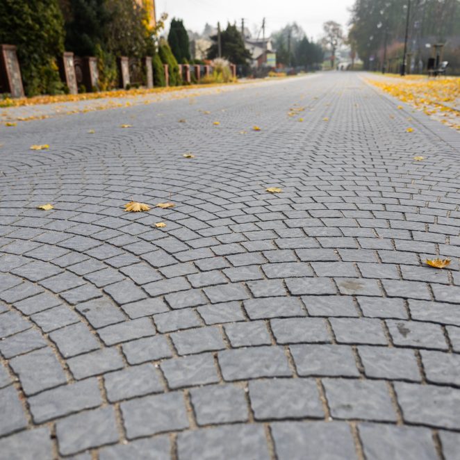 Nawierzchnia Semmelrock ulicy w Zblewo - arte antracyt