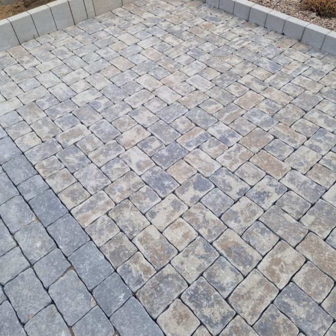 Ogród w Kołbieli _ Bellano Antico wulkaniczny szary 