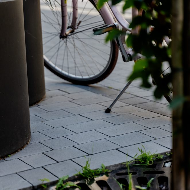 Deptak Śrem - Semmelrock Pavimo silva, platino, sombra