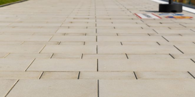 Płyty tarasowe mayesto bello i asti bello na obiekcie referencyjnym: basen "Nowa Fala" w Chorzowie