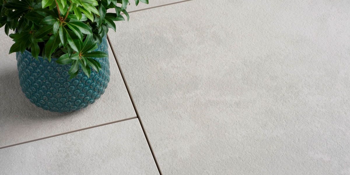 Realizacja z płyty tarasowej AirPave Casona, blanco